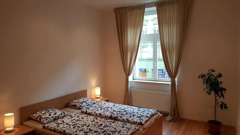 Hugo Apartment Prag 0*,